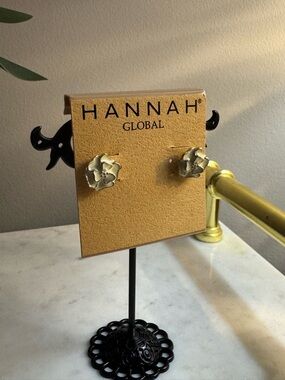 Hannah Gold Floral Petal Stud Earrings